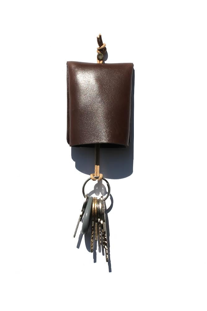 GENUINE LEATHE RETRACTOR KEY POUCH